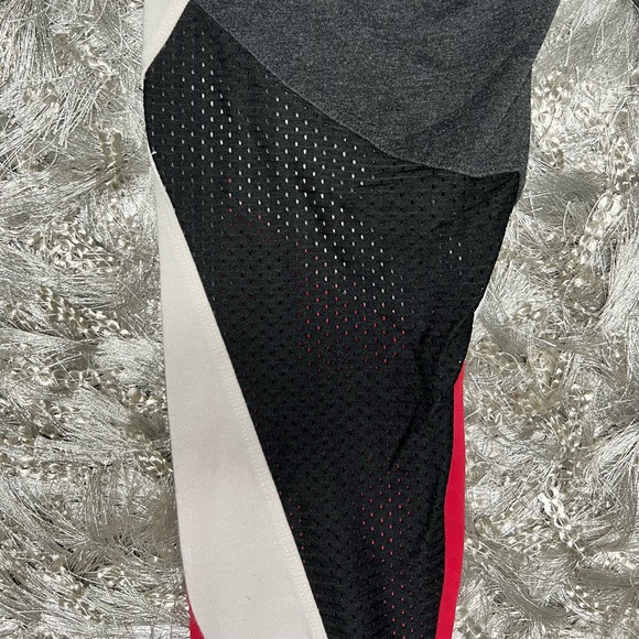 PINK Victoria’s Secret Leggings - Picture 5 of 5